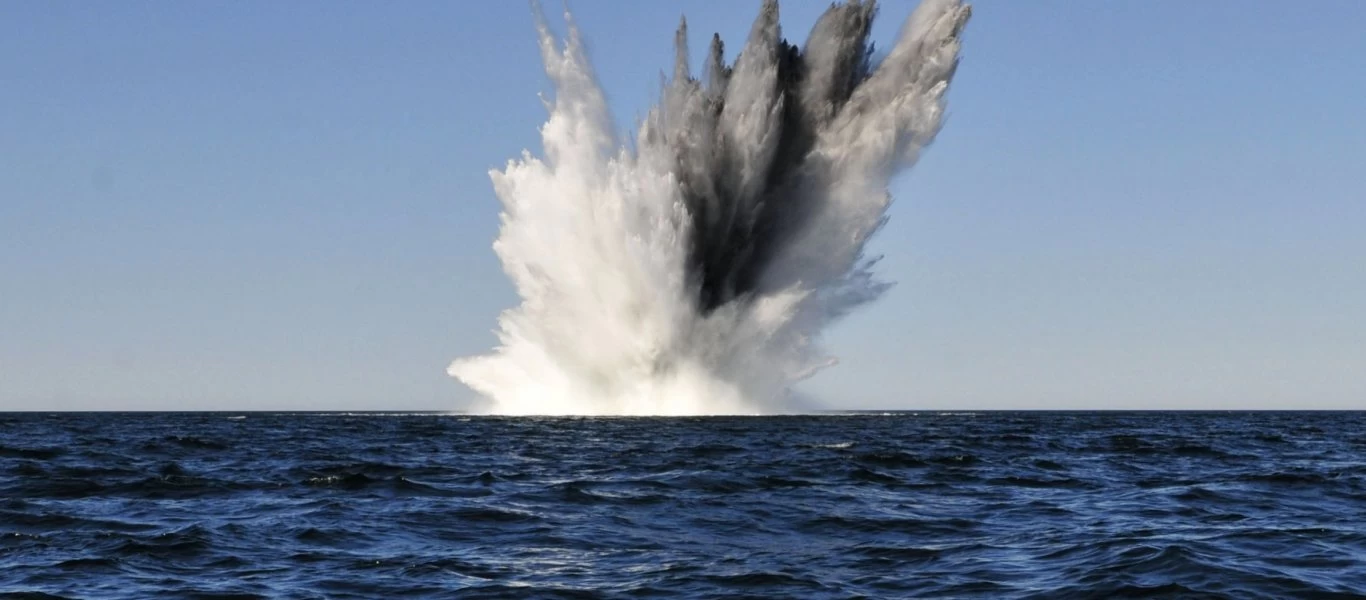 Εντυπωσιακή η εξουδετέρωση της νάρκης στη Ν. Μηχανιώνα από τα ΟΥΚ - Μεγάλη έκρηξη (βίντεο)